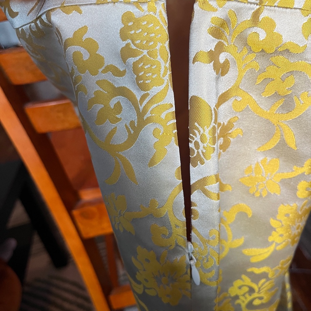 Banana Republic Yellow Embellished Pencil Skirt Knee-length - Picture 5 of 6
